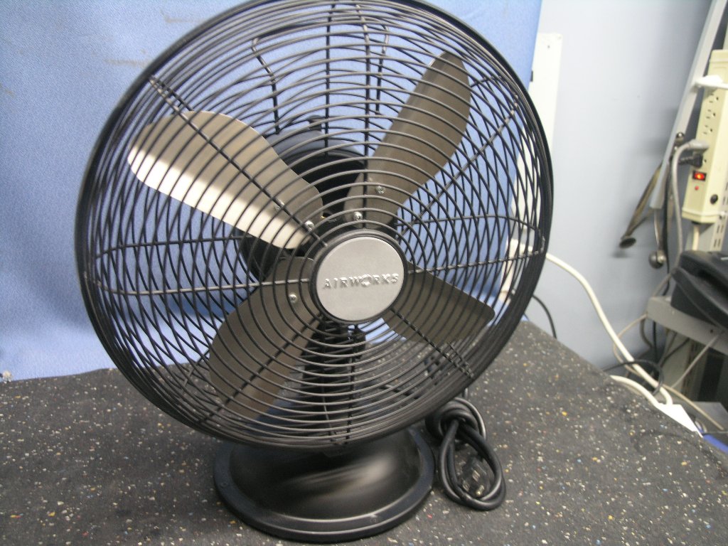 Black Air Works 12DAZB/FT30AU2 Desk Fan w Chain Start / Stop Allsold