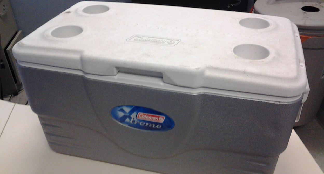 Coleman Xtreme Cooler 34L w/ Water Tap 25" x 13" x 12" Allsold.ca Buy & Sell Used Office