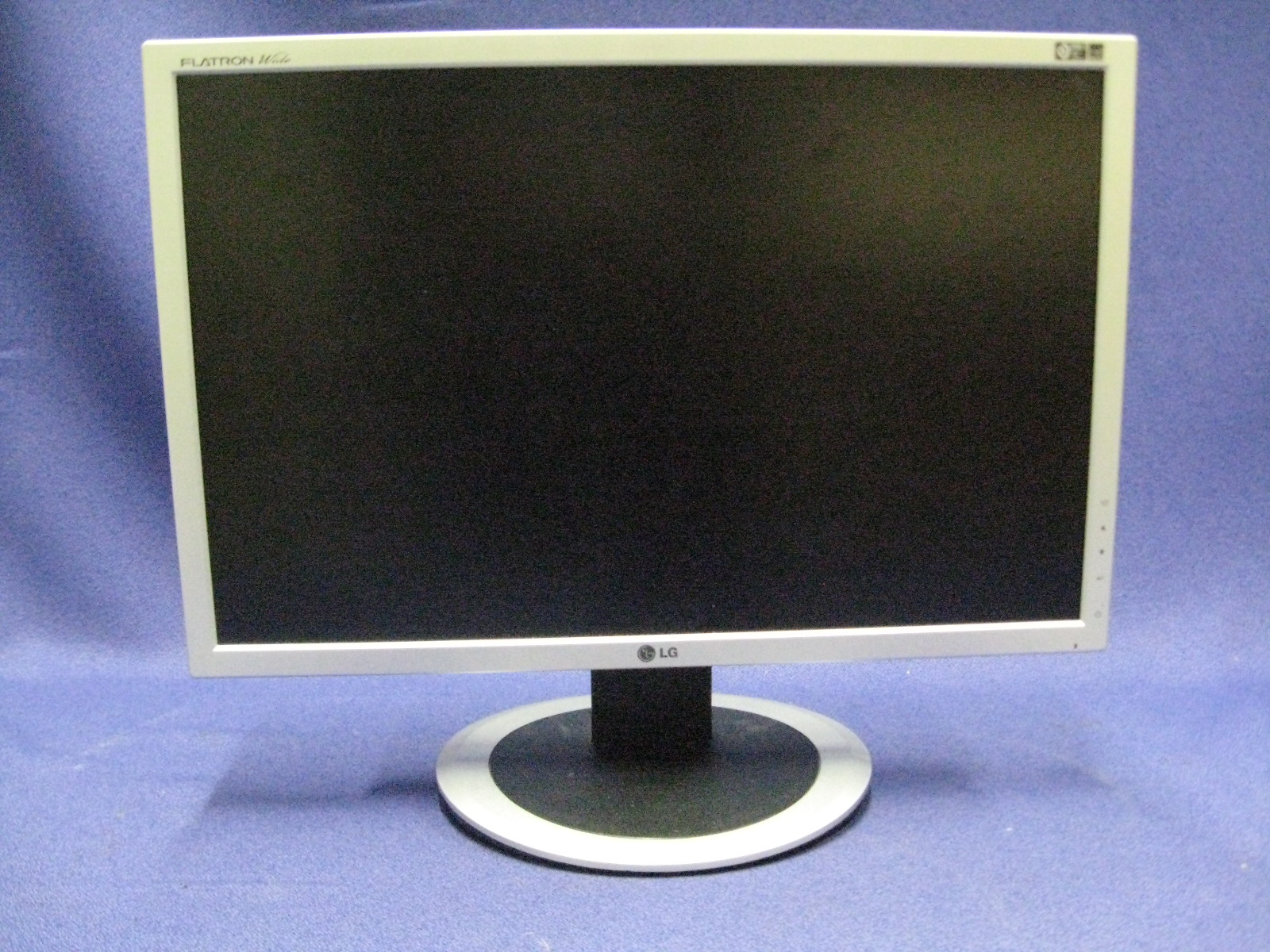 20Inch LG L204WTSF Widescreen DVI/VGA LCD Monitor (Silver) Allsold