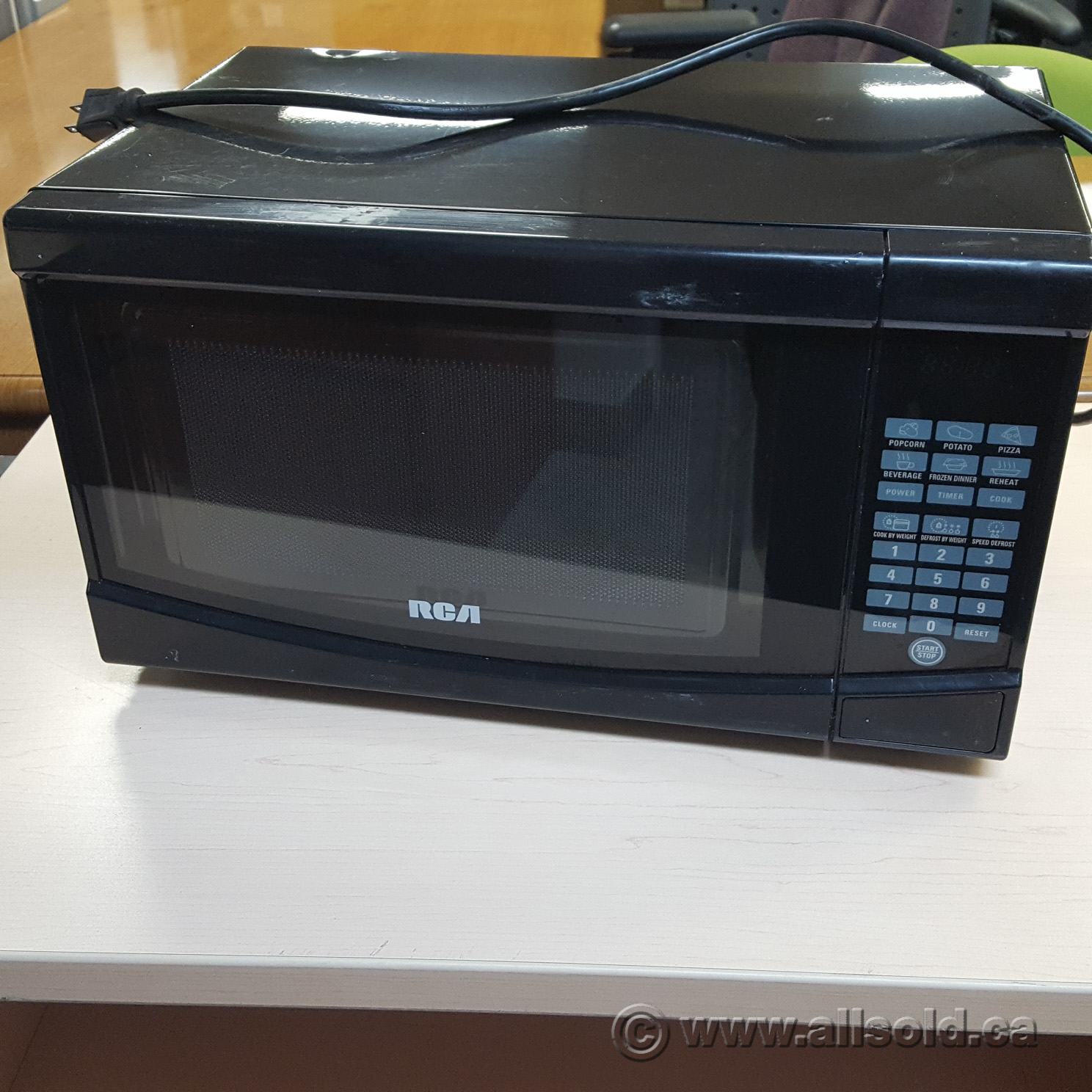 Black RCA 0.7 cu. ft. Microwave Oven Allsold.ca Buy & Sell Used