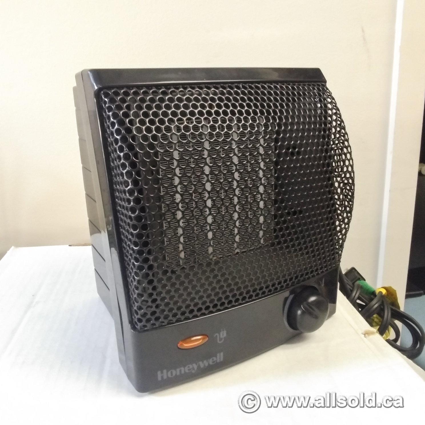 Black Honeywell Heater, 120V, 1400W HZ316 Allsold.ca Buy & Sell