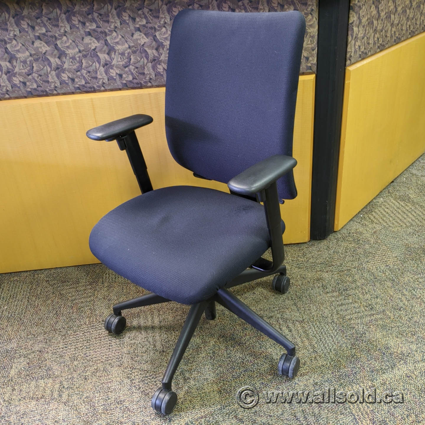 Black Steelcase Turnstone Office Task Chair Allsold.ca Buy & Sell