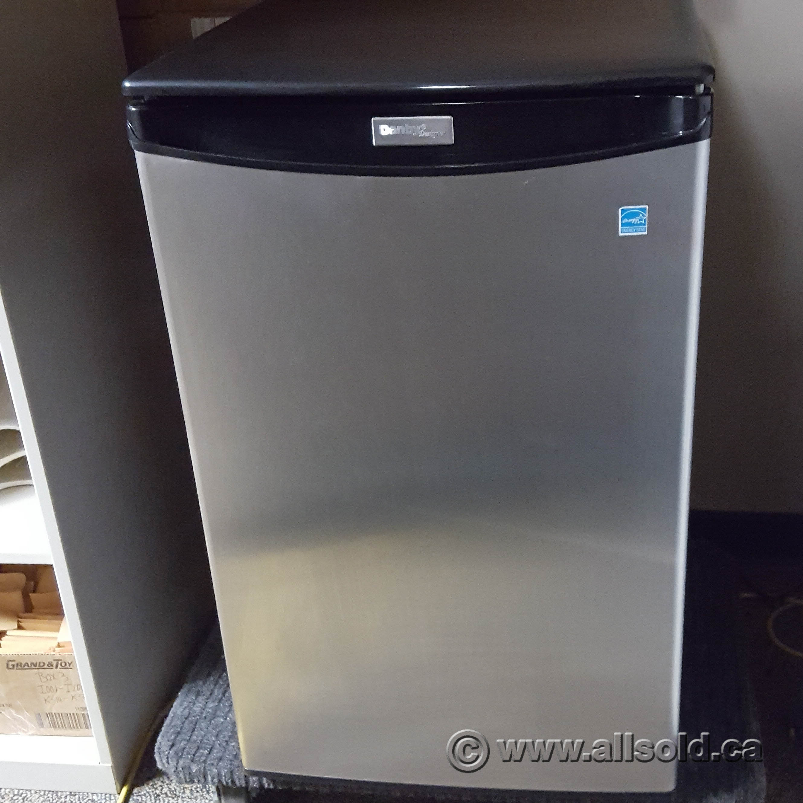Danby 4.4 cu. ft Stainless Steel Bar Fridge, Minor Wear Allsold.ca