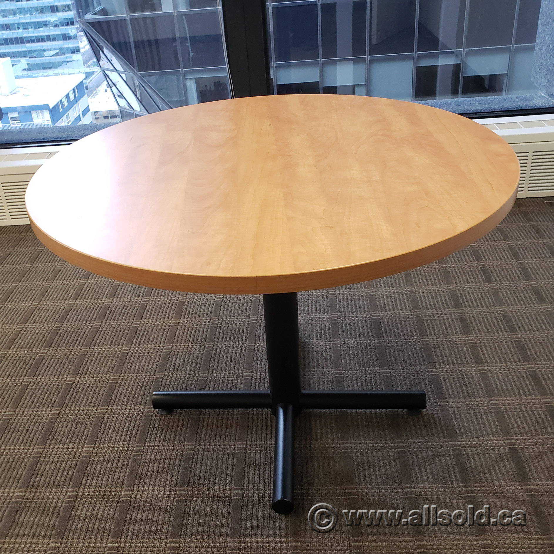 41" Maple Round Office Meeting Table Allsold.ca Buy & Sell Used