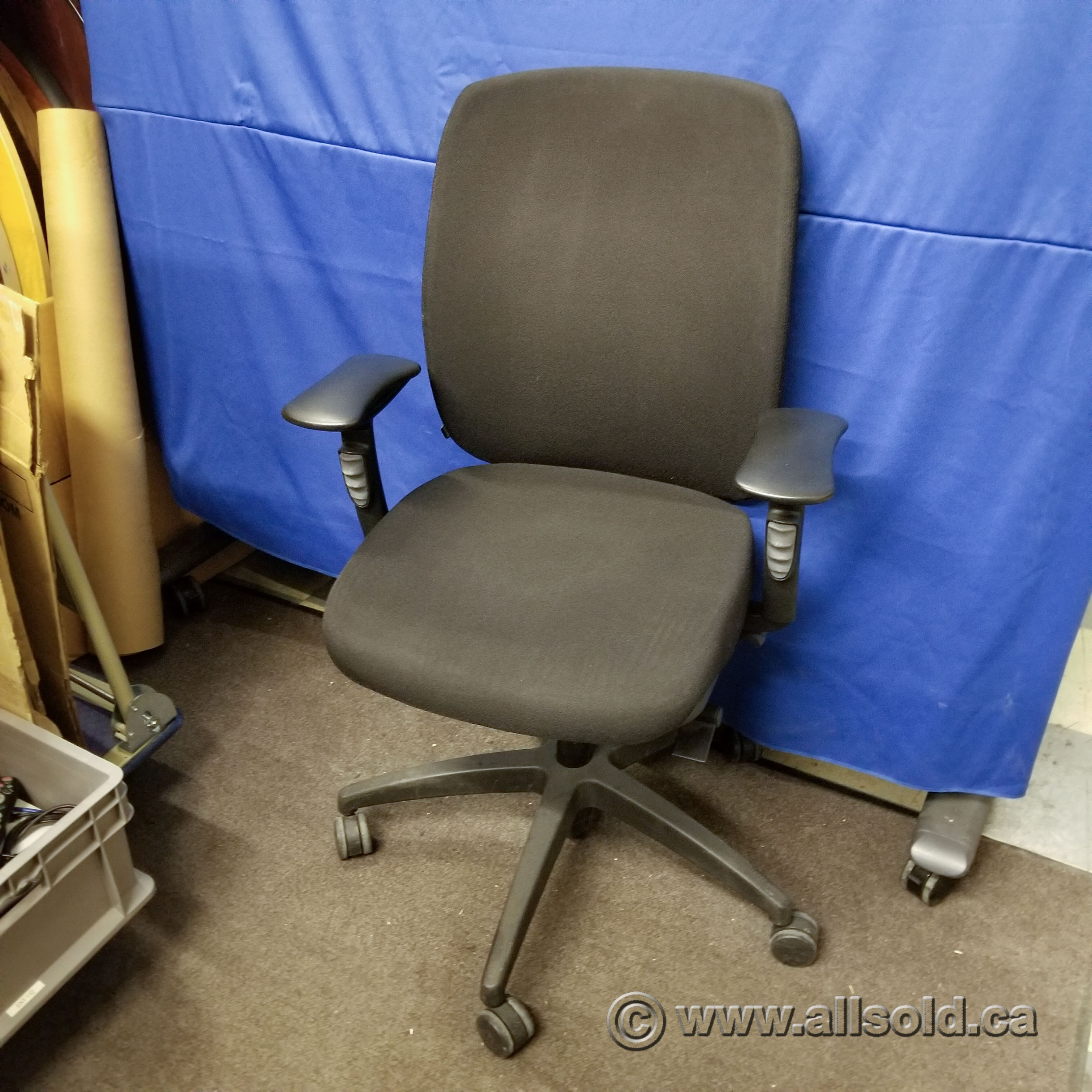Teknion Donati Black Office Task Chair Allsold.ca Buy & Sell Used