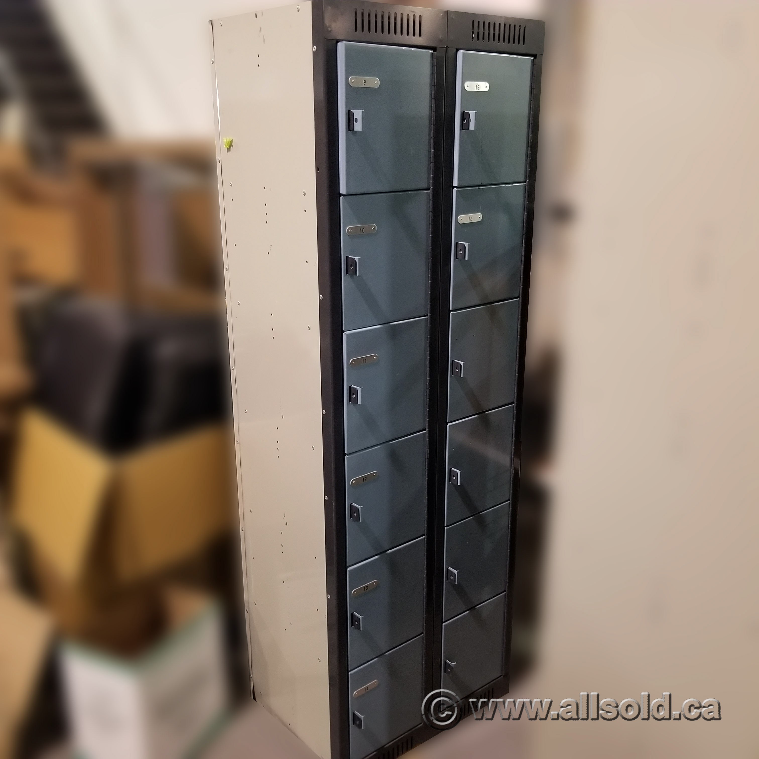 Blue and Grey Bank of 12 Day Use Lockers Allsold.ca Buy & Sell Used